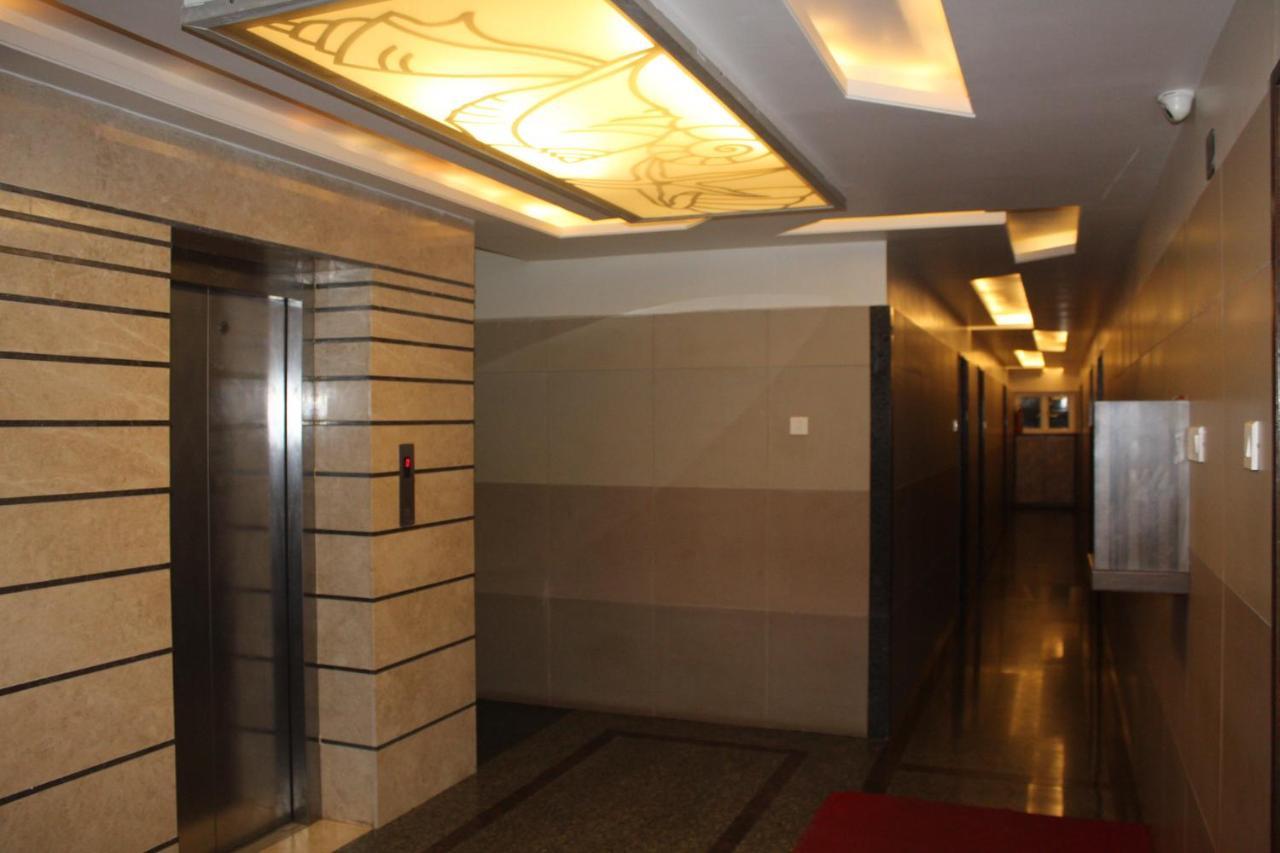 Annai In Saravana Bhavan Fine Stay And Restaurant Velankanni Exterior foto
